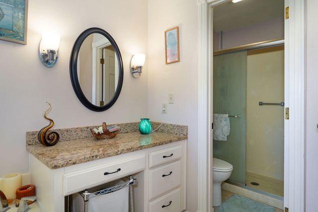 876 W Kingsway Drive, Springfield, MO 65810
