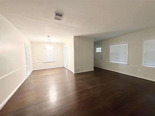 4010 Yupon Street, Houston, TX 77006