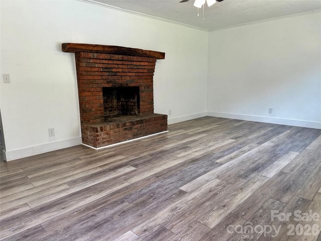 8855 Bugger Hollow Road, Newland, NC 28652