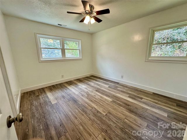 8855 Bugger Hollow Road, Newland, NC 28652