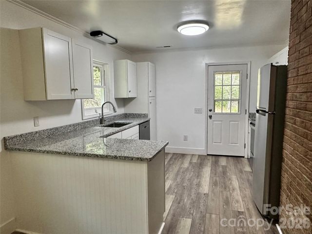 8855 Bugger Hollow Road, Newland, NC 28652