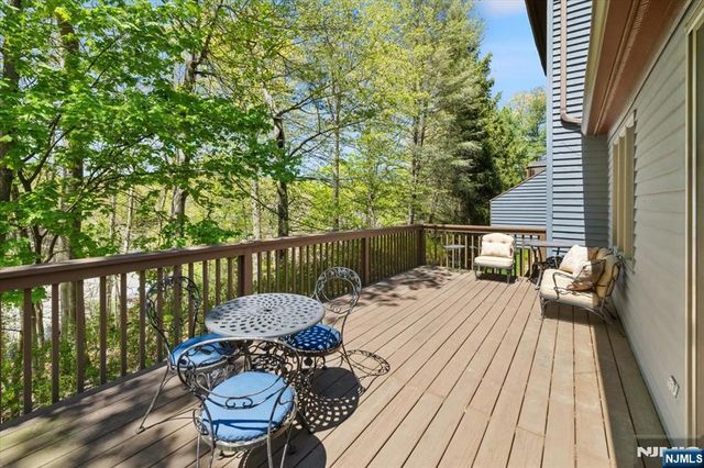 134 Fisher Road, Mahwah, NJ 07430