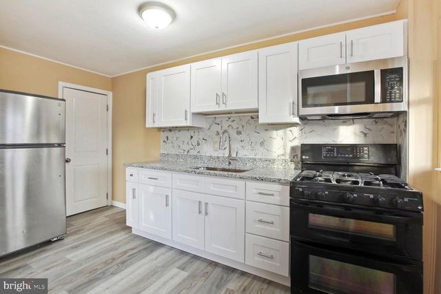 7443 HOLABIRD AVE, Dundalk, MD 21222
