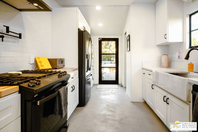 625 S Camino Real, Palm Springs, CA 92264
