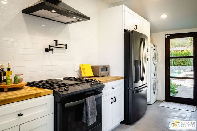 625 S Camino Real, Palm Springs, CA 92264