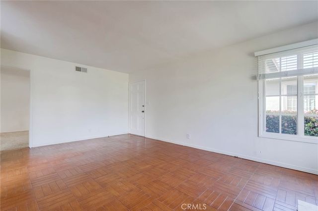 1845 Anaheim Avenue 16C, Costa Mesa, CA 92627