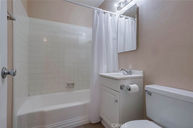 1845 Anaheim Avenue 16C, Costa Mesa, CA 92627