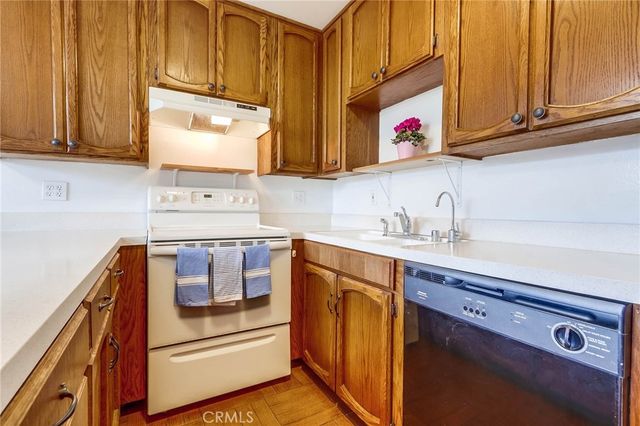 1845 Anaheim Avenue 16C, Costa Mesa, CA 92627