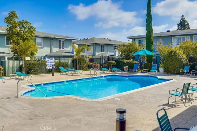 1845 Anaheim Avenue 16C, Costa Mesa, CA 92627