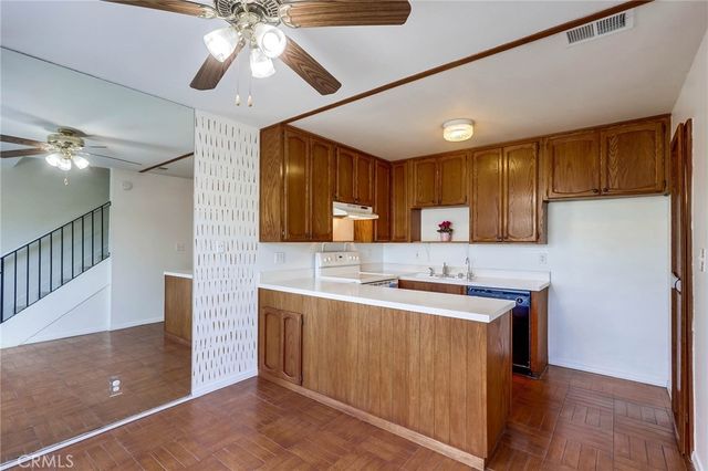 1845 Anaheim Avenue 16C, Costa Mesa, CA 92627