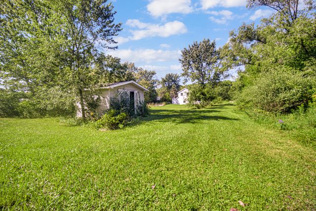 564 W 250 S, Hebron, IN 46341