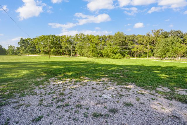 564 W 250 S, Hebron, IN 46341