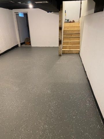 564 W 250 S, Hebron, IN 46341