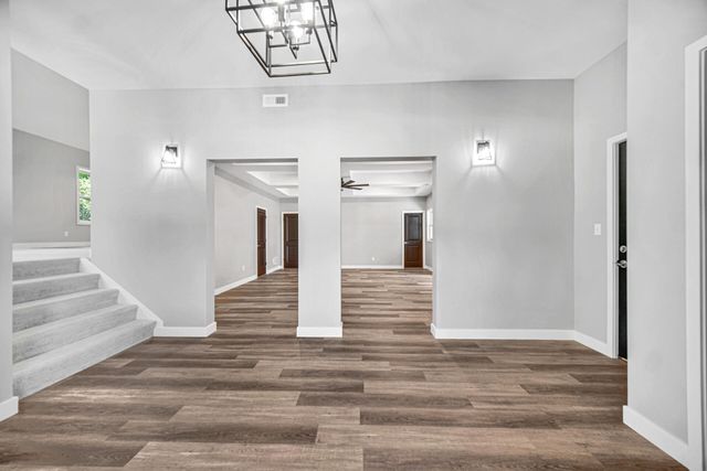 564 W 250 S, Hebron, IN 46341