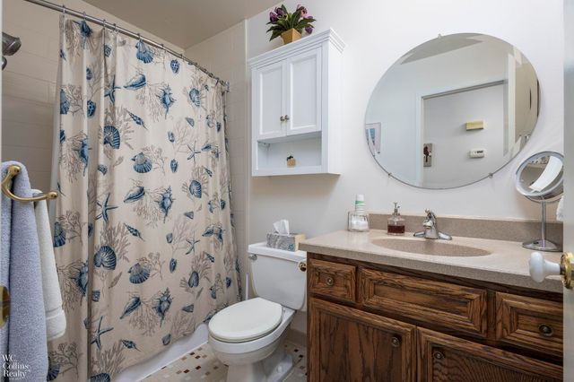 13700 Villa Pointe Dr Drive, Warren, MI 48088