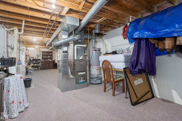 13700 Villa Pointe Dr Drive, Warren, MI 48088