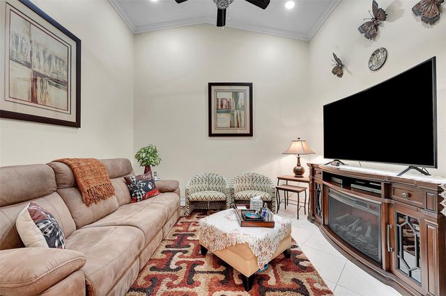 2041 Stonington Terrace, West Palm Beach, FL 33411
