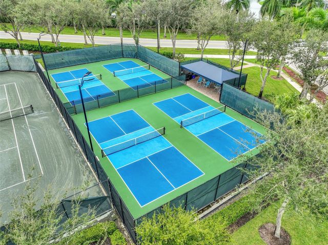 2041 Stonington Terrace, West Palm Beach, FL 33411