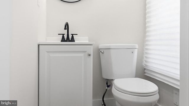 5981 N 21ST ST, Philadelphia, PA 19138