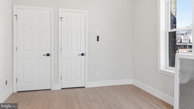 5981 N 21ST ST, Philadelphia, PA 19138