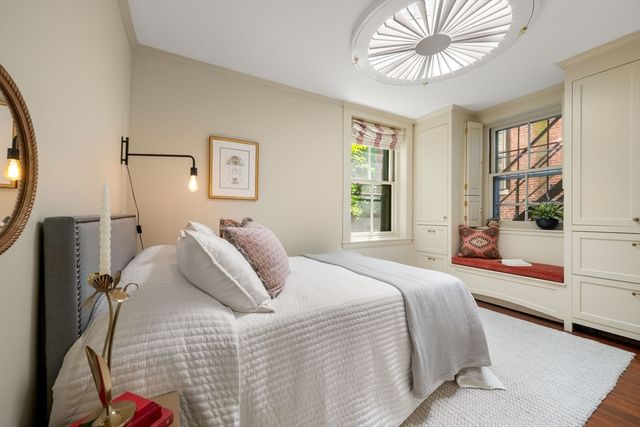 21 Walnut M, Boston, MA 02108