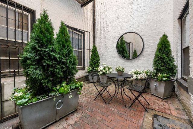 21 Walnut M, Boston, MA 02108