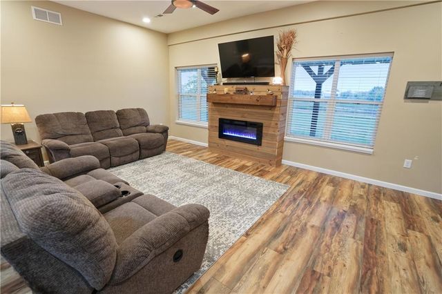 3632 SE 228th Street, Lathrop, MO 64465