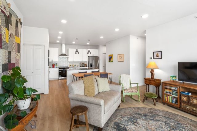 2221F Willow Drive 102, Livingston, MT 59047