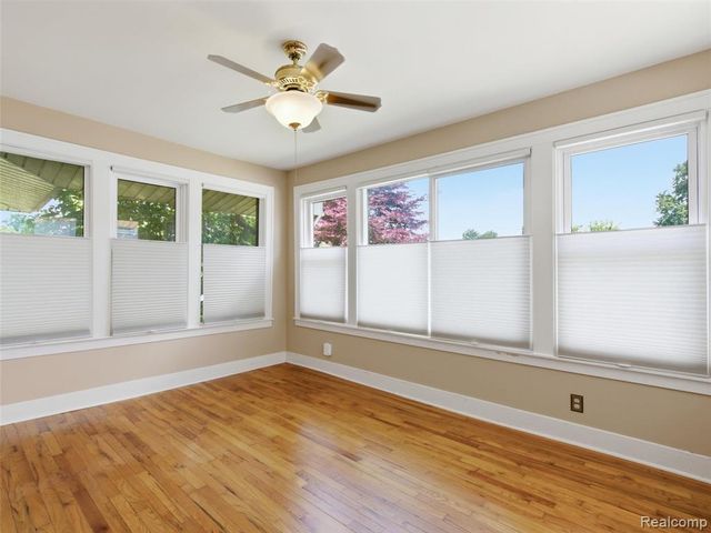 22620 Lake Boulevard, Saint Clair Shores, MI 48082