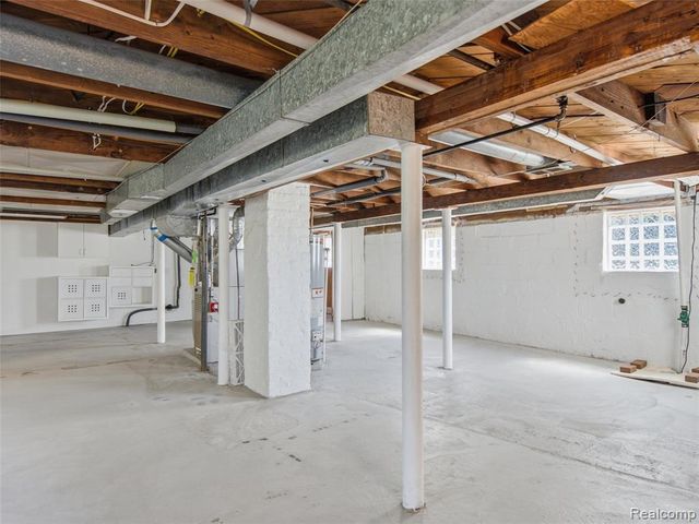 22620 Lake Boulevard, Saint Clair Shores, MI 48082