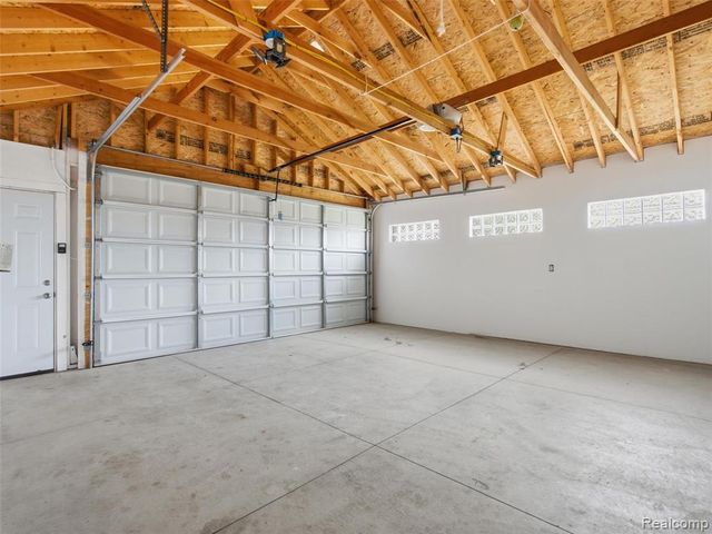22620 Lake Boulevard, Saint Clair Shores, MI 48082