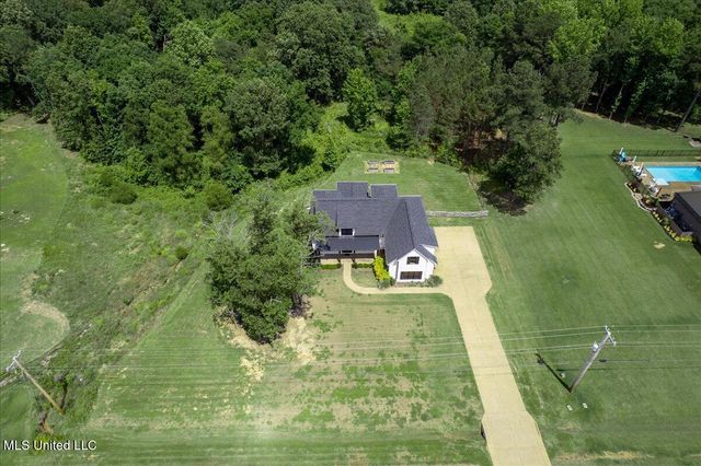 284 Fairview Trail, Byhalia, MS 38611