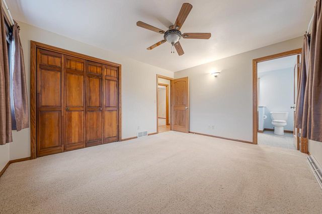 927 ORCHARD DRIVE, Seymour, WI 54165