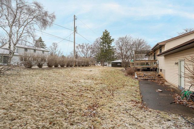 927 ORCHARD DRIVE, Seymour, WI 54165