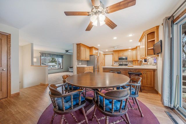 927 ORCHARD DRIVE, Seymour, WI 54165