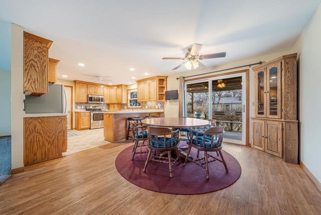 927 ORCHARD DRIVE, Seymour, WI 54165