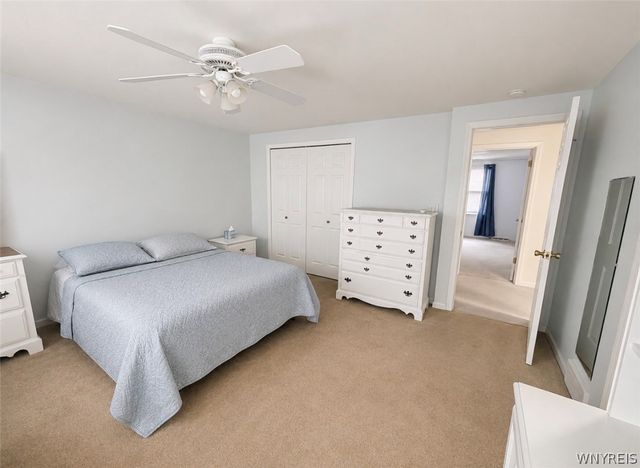 40 Hamlin Sq E, Amherst, NY 14221