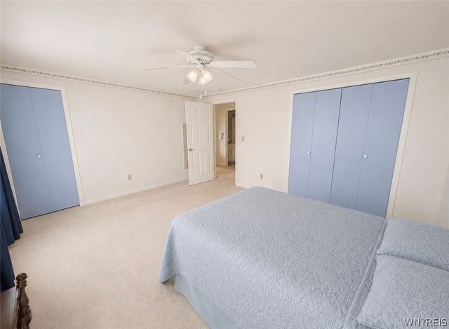 40 Hamlin Sq E, Amherst, NY 14221