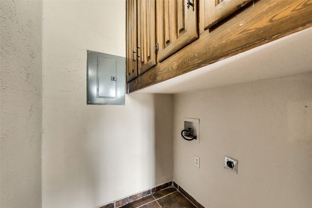 403 Arborview Drive, Garland, TX 75043