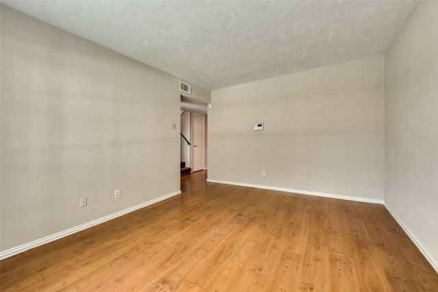 403 Arborview Drive, Garland, TX 75043