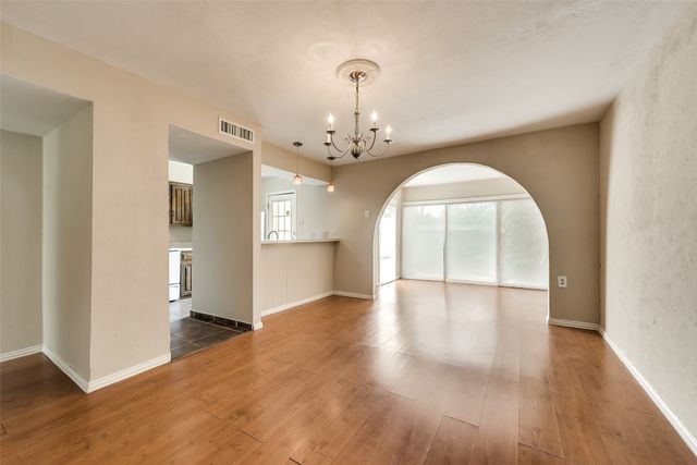 403 Arborview Drive, Garland, TX 75043