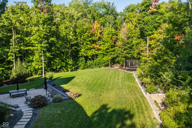 9358 Sullivan Place, Zionsville, IN 46077