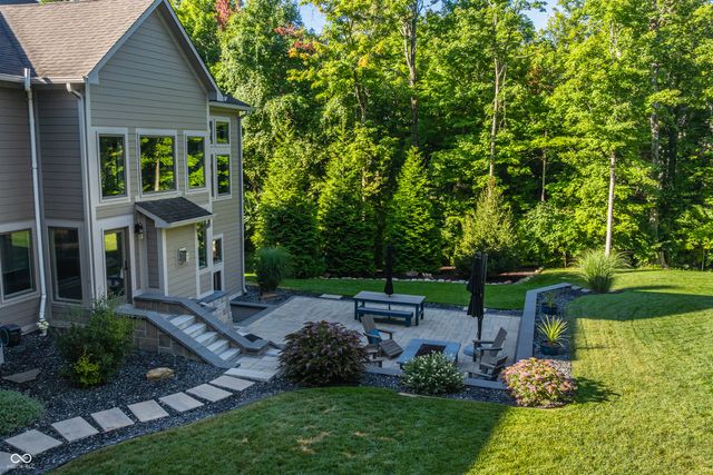 9358 Sullivan Place, Zionsville, IN 46077