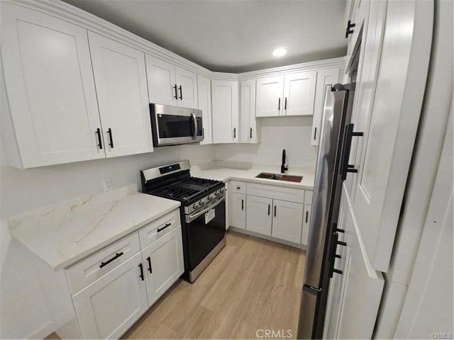 19110 Avenue Of The Oaks, Newhall, CA 91321
