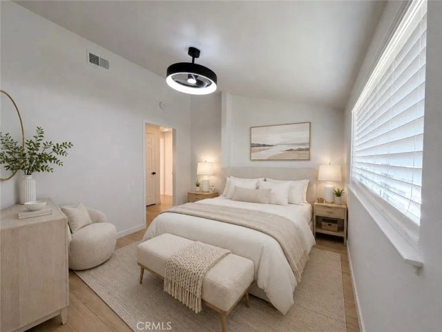 19110 Avenue Of The Oaks, Newhall, CA 91321