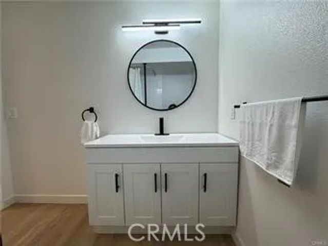 19110 Avenue Of The Oaks, Newhall, CA 91321