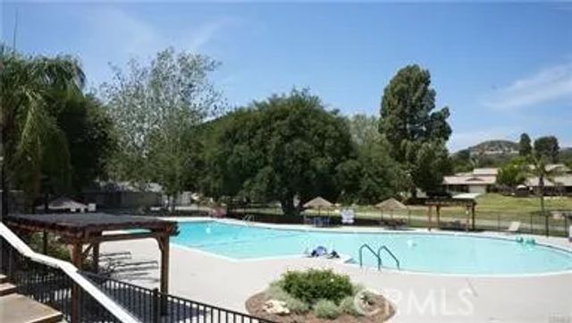 19110 Avenue Of The Oaks, Newhall, CA 91321