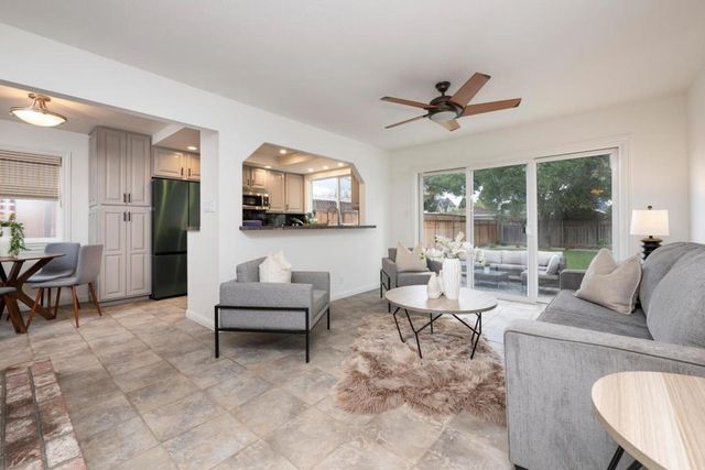 126 Arundel, Burlingame, CA 94010