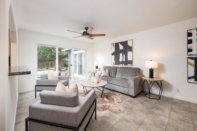 126 Arundel, Burlingame, CA 94010