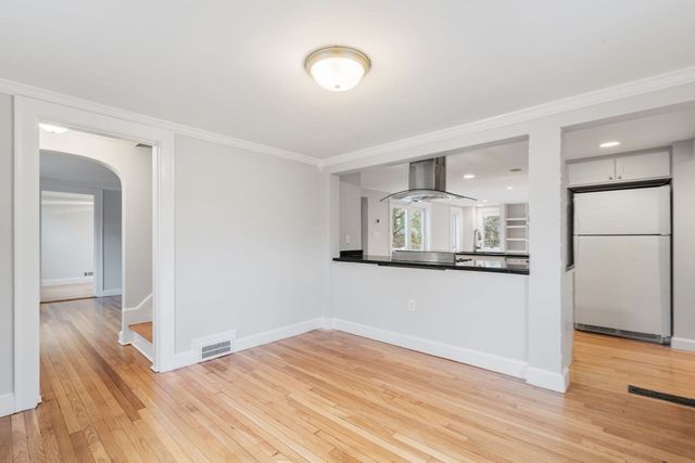 21 Lantern Lane 21, Newton, MA 02459